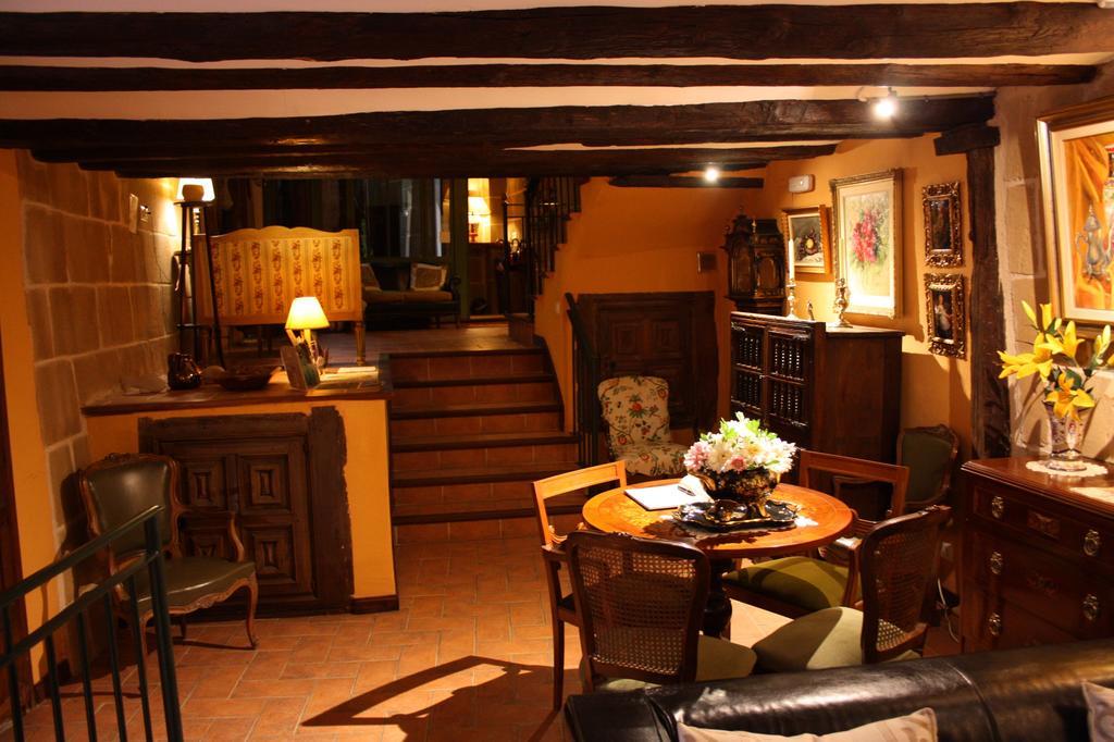 발데로브레스 La Casa De Sebastian 게스트하우스 외부 사진